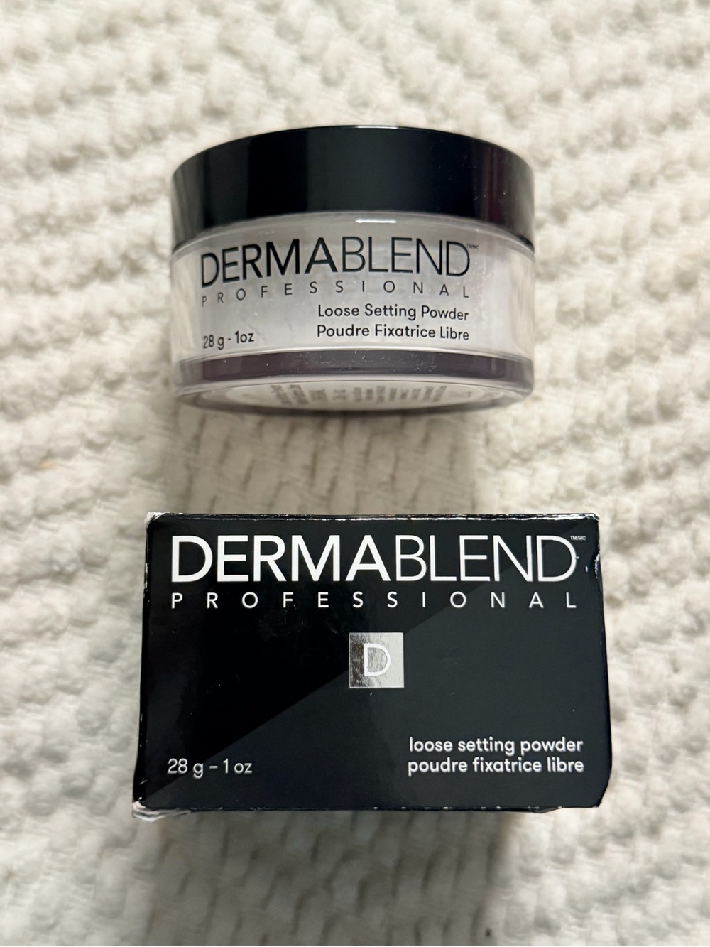 🤍New Dermablend Translucent Setting Powder🤍 - Picture 4 of 5